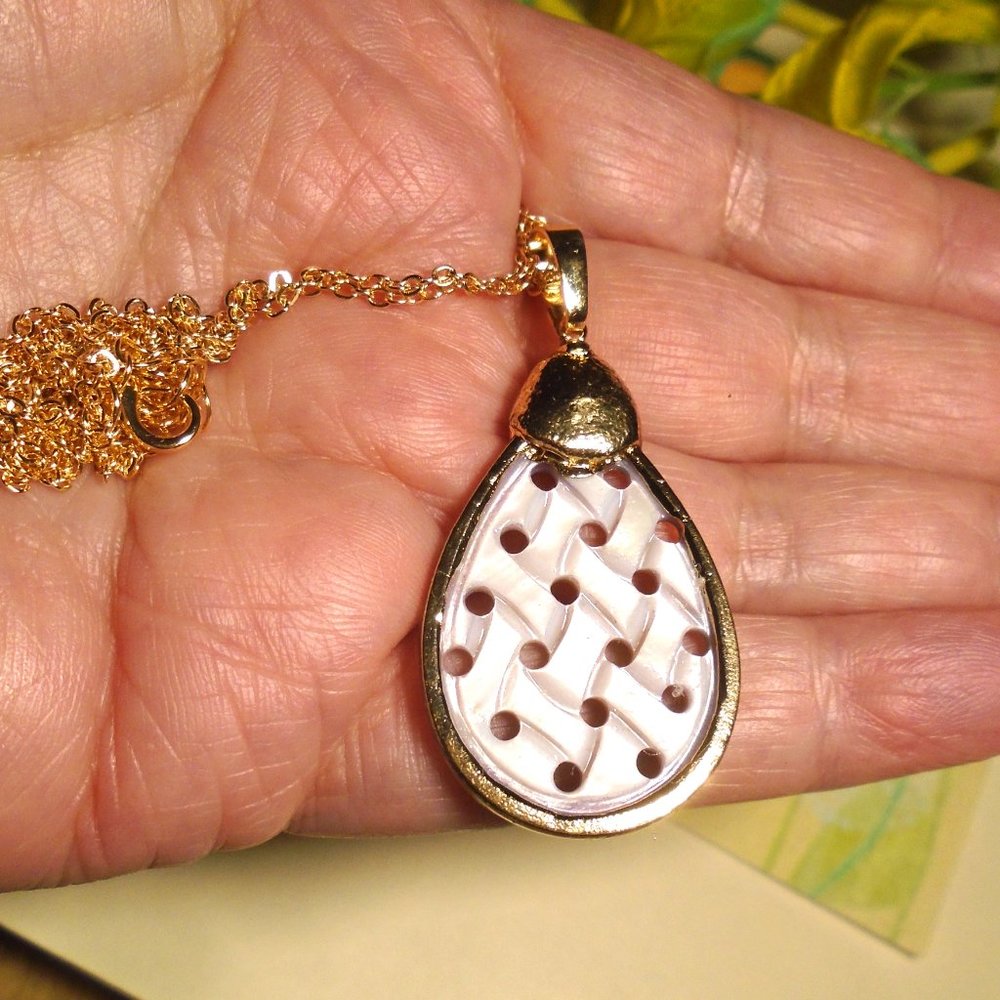 Caved Natural Shell Pendant Large Drop shell Necklace Weave Pattern